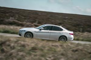 Alfa Romeo Giulia Sprint 2020 года  (UK)